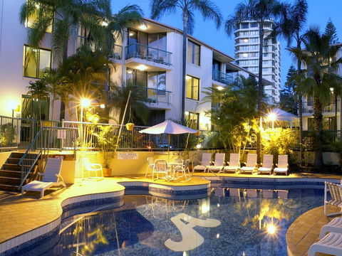Aussie Resort - Accommodation Gold Coast 1