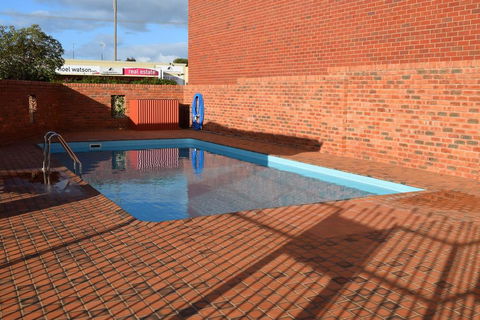 Australian Settlers Motor Inn - Gold Coast 4U 2