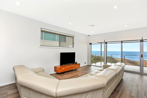 Avaya - Sellicks Beachfront Getaway - WiFi - Gold Coast 4U 2