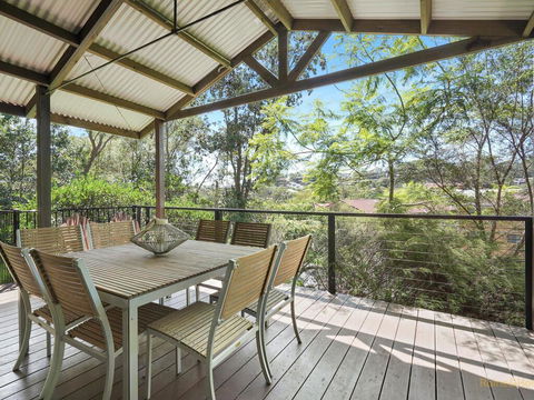 Avoca Beach Living - 84 Avoca Drive, Avoca Beach - Accommodation Gold Coast 0