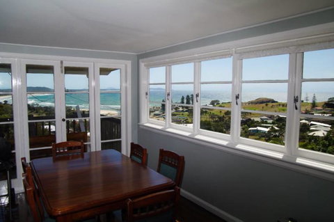 Awesome View, 4 View Street - 1 Gold Coast 2