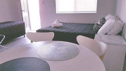 AZA Motel - Accommodation Gold Coast 2