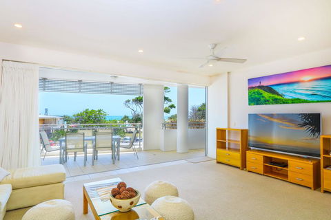 Azura Ocean View Holiday Apartment - Gold Coast 4U 1