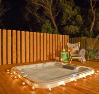 Azure Beach Retreat - Spa Luxury - Gold Coast 4U