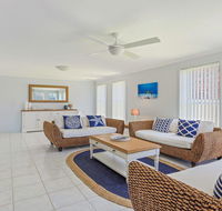 Azure Waters - perfectly positioned with ocean views - Accommodation Gold Coast