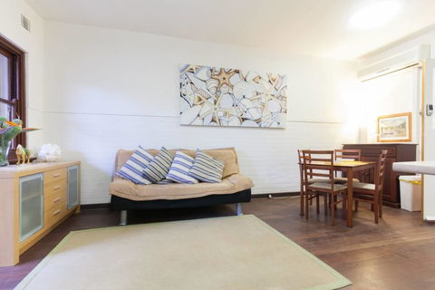 B3 Walk To UWA, Swan River On The Nedlands Border - Accommodation Gold Coast 1