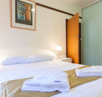 B4 Apartment close to City UWA Nedlands  Swan River - Gold Coast 4U