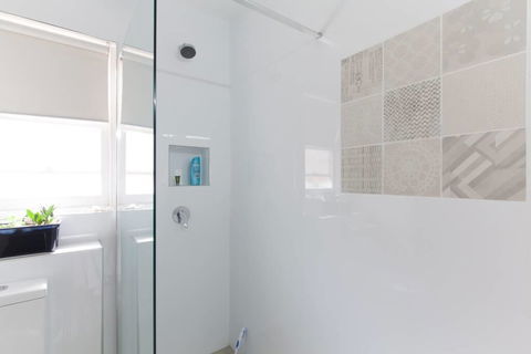 B5 Close To Nedlands, Cafes, Swan River, SCGH & UWA - Accommodation Gold Coast 3