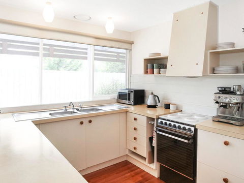 Backyard Bliss - Accommodation Gold Coast 3