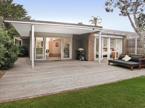Backyard Bliss - Accommodation Gold Coast 1