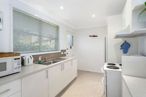 Bagnall Avenue, 1 - Accommodation Gold Coast 2
