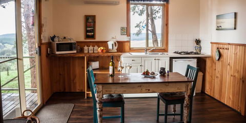 Balingup Heights Hilltop Forest Cottages - Accommodation Gold Coast 3