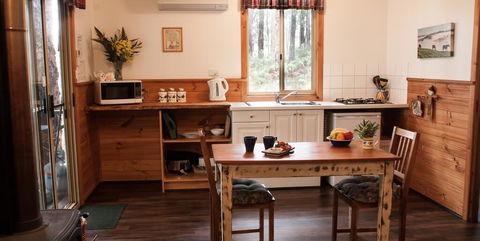 Balingup Heights Hilltop Forest Cottages - Accommodation Gold Coast 2