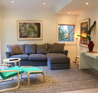 Balmoral Retreat a Garden Haven 2 Min to Beach - Gold Coast 4U