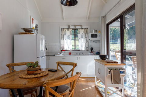 Bandalong Cottages - Gold Coast 4U 1