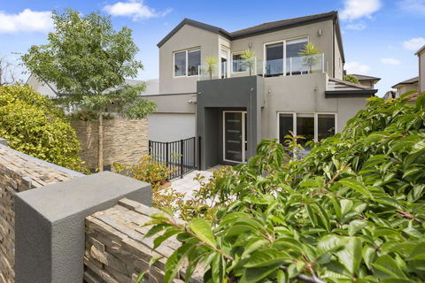 BANGALOW - MORNINGTON - Accommodation Gold Coast 0