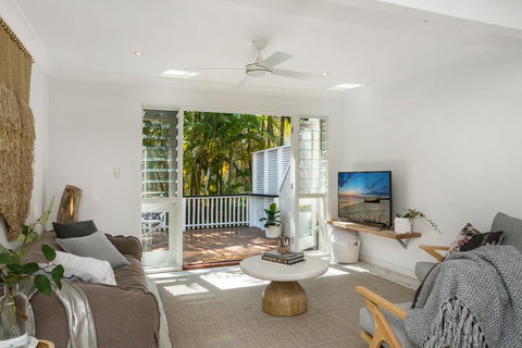 Banjo's On Paterson - Deluxe Villa - Accommodation Gold Coast 2