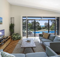 Barefoot Bungalow - Castaways Beach - Accommodation Gold Coast