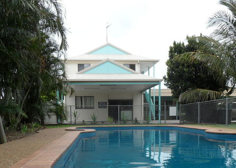 Bargara Beach Motor Inn - Gold Coast 4U 0