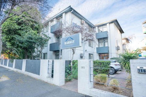 Barkly Apartments - Gold Coast 4U 0