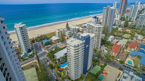 Baronnet Apartments - Accommodation Gold Coast 0