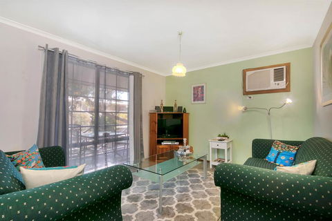 Barossa Country Cottages - Gold Coast 4U 3