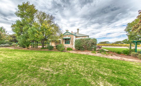 Barossa Vineyard Guesthouse - Gold Coast 4U 1
