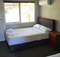 Bateau Bay Hotel