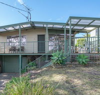 Batehaven Beach House - Gold Coast 4U