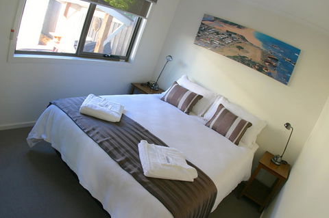Bay Of Islands Apartments - Accommodation Gold Coast 2