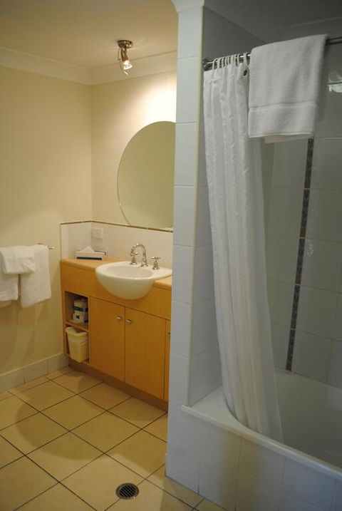 Bay Village Tropical Retreat & Apartments - 1 Gold Coast 3