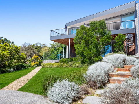 Bay Vista - Amazing Bay Views With The Beach At Your Doorstop! - Accommodation Gold Coast 3