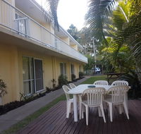 Bayshores Holiday Apartments - Gold Coast 4U