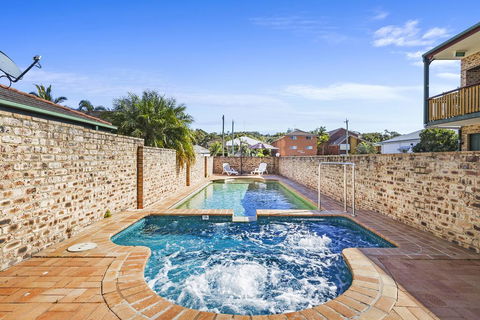 Bayswater Tweed - Gold Coast 4U 1