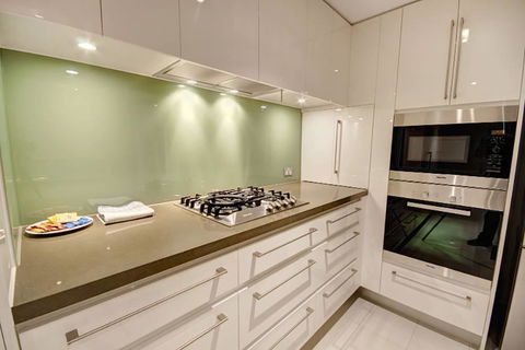 Bayview 701 - Accommodation Gold Coast 2