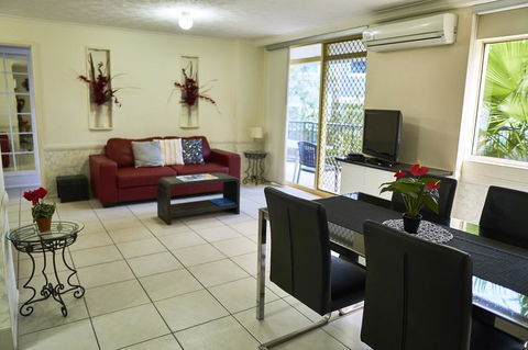 Bayview Beach Holiday Apartments - Accommodation Gold Coast 3