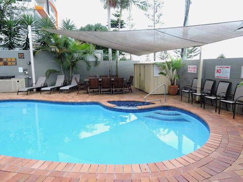 Bayview Beach Holiday Apartments - Accommodation Gold Coast 0