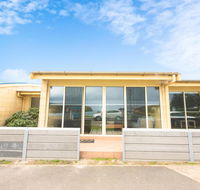 Bayview no 2 - Next to the Beach - Gold Coast 4U