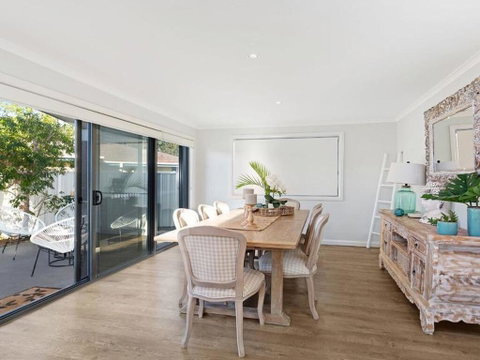 Beach 'Shac' On Parkway - Accommodation Gold Coast 3