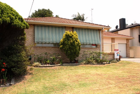 BEACH COMBER - Accommodation Gold Coast 0