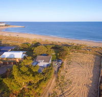 Beach Cottage In The Heart Of Mandurah - Gold Coast 4U