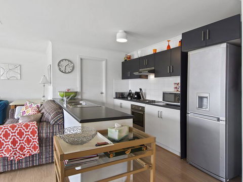 Beach Fun - 11 Broadbeach Drive - Gold Coast 4U 3
