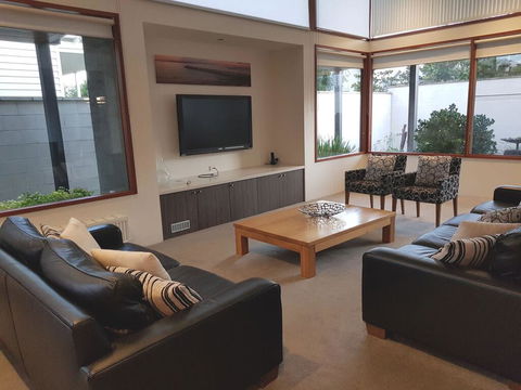 Beach Haven - Gold Coast 4U 2