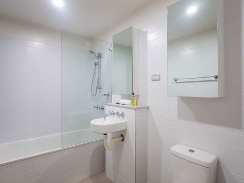 Beach House 7' 26 One Mile Close - Air Conditioned, Wifi, Foxtel, Linen - Gold Coast 4U 3
