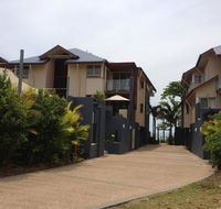 Beach House Apartment 1 - Accommodation Gold Coast