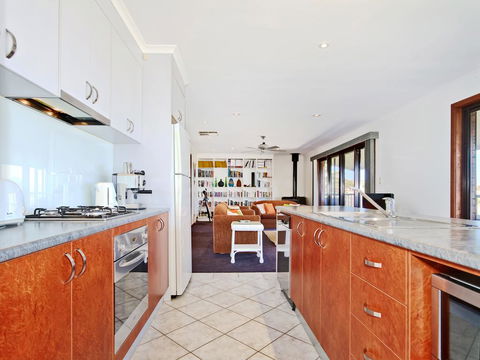 Beach House At Moana - Gold Coast 4U 2