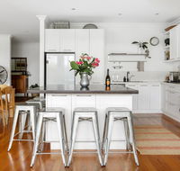 Beach House Avalon - Gold Coast 4U