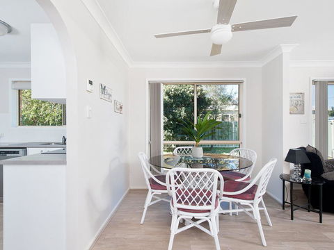 Beach Paradise @ Anna Bay - Gold Coast 4U 0