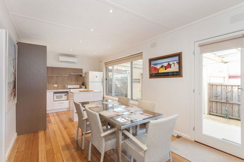 Beach Road Classic 3-10 - Accommodation Gold Coast 3