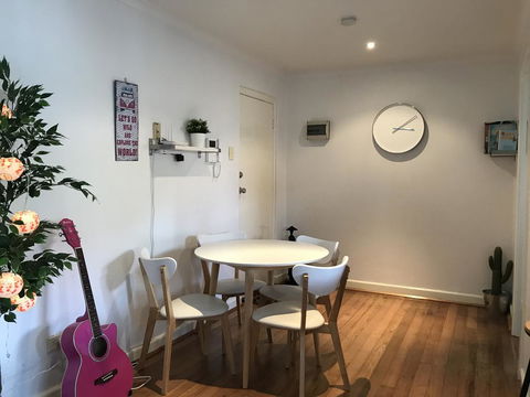 Beachfront Apartment - Accommodation Gold Coast 2